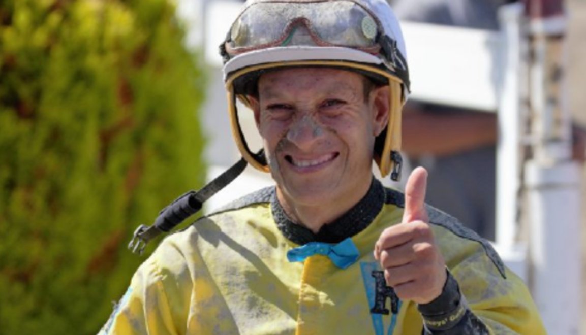 Jockey Amadeo Perez Jockey Amadeo Perez